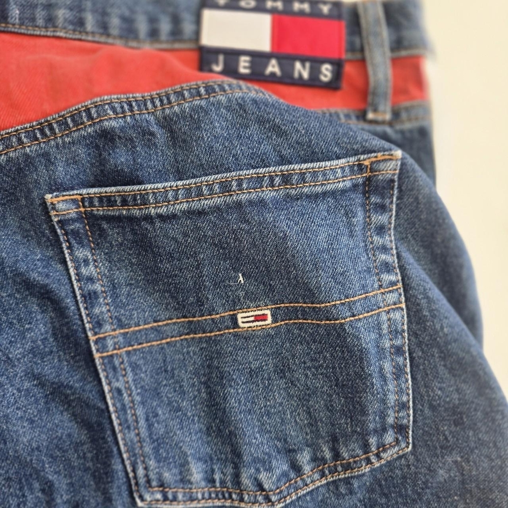 Tommy Hilfiger Straight Wide Leg Jeans with Red Accent